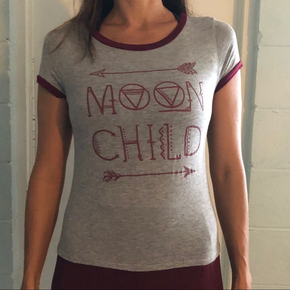 Moon Child graphic t-shirt - Picture 3 of 4
